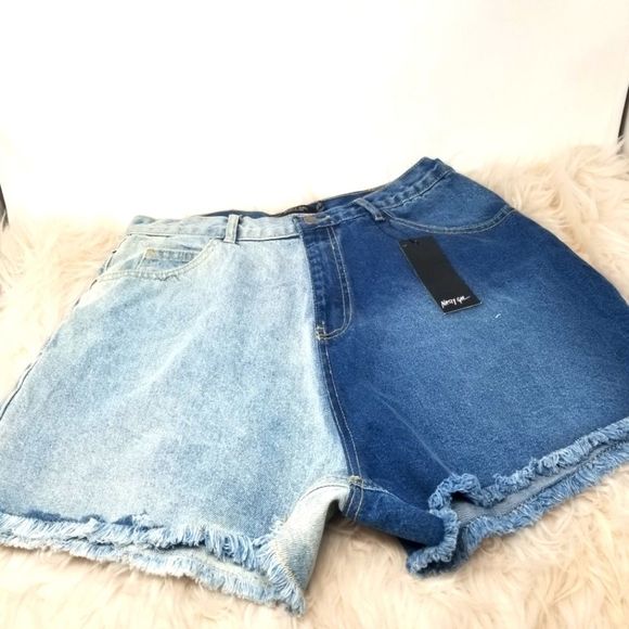 NWT. NASTY GAL SZ 10. HIGH RISE FACTORY CUTOFFS - Picture 1 of 16